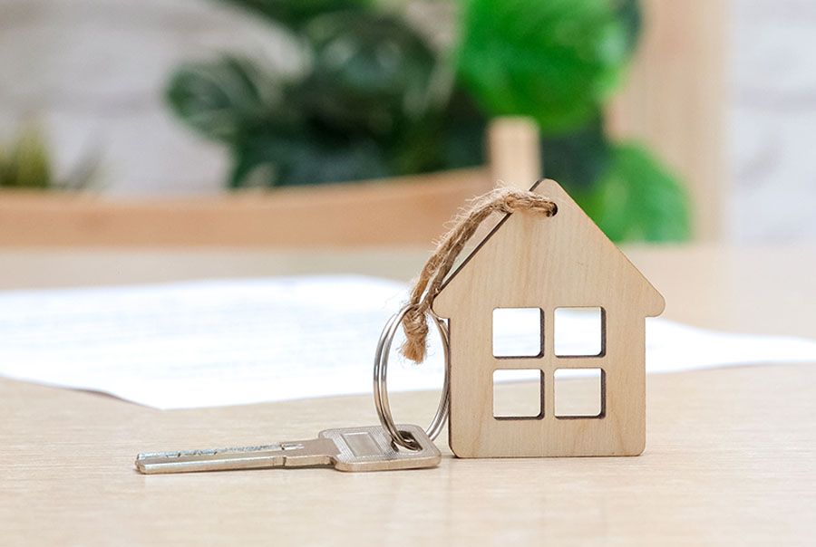 Keychain of a small wooden home