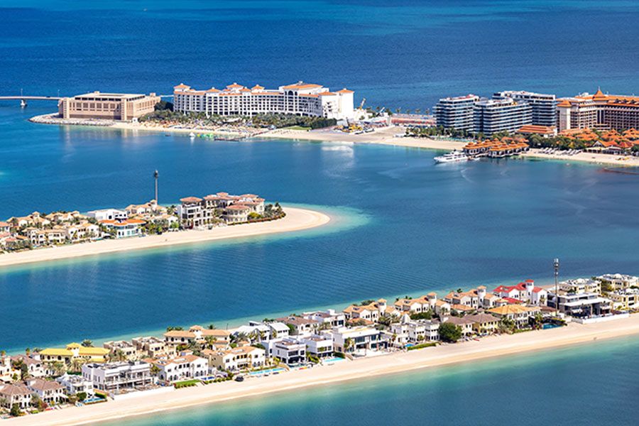 Luxury Waterfront Villas in Dubai